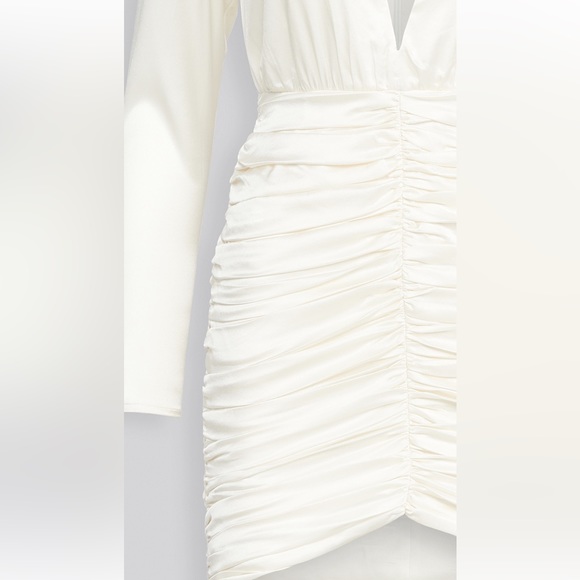 NWT RETROFETE Brea Satin Silk Deep V Plunge Ruched Ivory Dress, Sz M - Picture 6 of 11